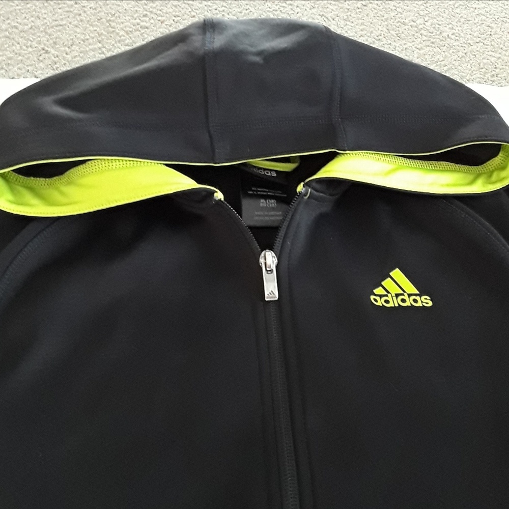 Adidas jacket - Picture 2 of 3